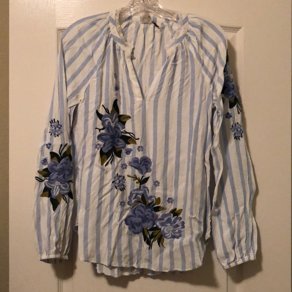 Anthropologie embroidered top